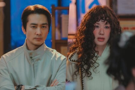 Song Seung Heon Shows Up In Time To Help Uhm Jung Hwa Amid Chaos In “My Troublesome Star”
