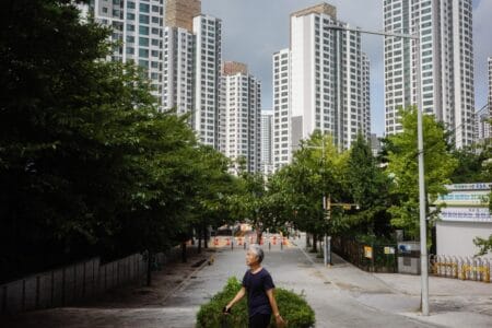 Parents turn to safety devices amid string of kidnapping attempts in Seoul