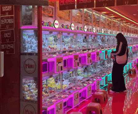 ‘Poppamine’: New dopamine rush as Koreans fall for art of uncertainty from luck-based toy machines